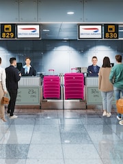Flight Knight Medium & Large Pink Check-In Hold Luggage Hardcase Travel Suitcases Set Of 2 - Image 4 of 8