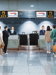 Set Of 2 Medium & Large Check-In Hold Luggage Hardcase Travel Suitcases - Image 4 of 8