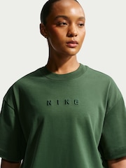 Nike Green Boxy Short-Sleeve T-Shirt - Image 4 of 5