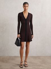 Reiss Alma Craft-Stitch Rib-Knit Mini Dress - Imagem 4 de 6