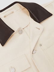 Off White - Reiss Clapper Denim Leather-Collar Worker Jacket - Imagen 8 de 8