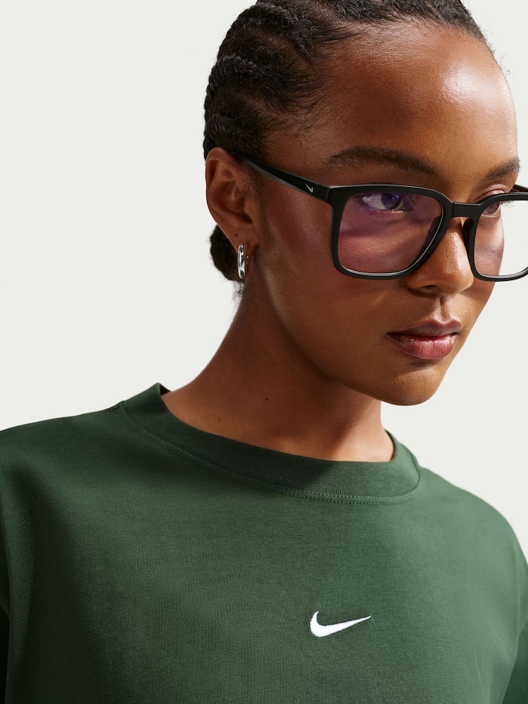 Nike Green Sportswear Essential Oversized T-Shirt - Image 5 of 5