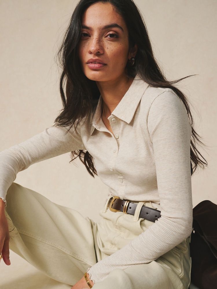 Ecru - Geripptes Langarm-Poloshirt mit Knopfleiste - Bild 1 von 7 Ecru - Geripptes Langarm-Poloshirt mit Knopfleiste - Bild 1 von 7