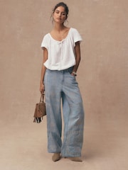 Blanco - Short Sleeve Bubblehem Scoop Neck T-Shirt - Imagen 2 de 8