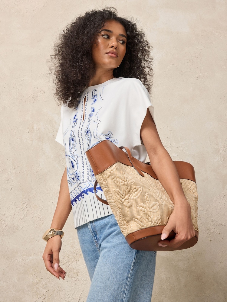 Ecru/Blue Wave Print Short Sleeve Keyhole Crew Neck Top - Image 2 of 8