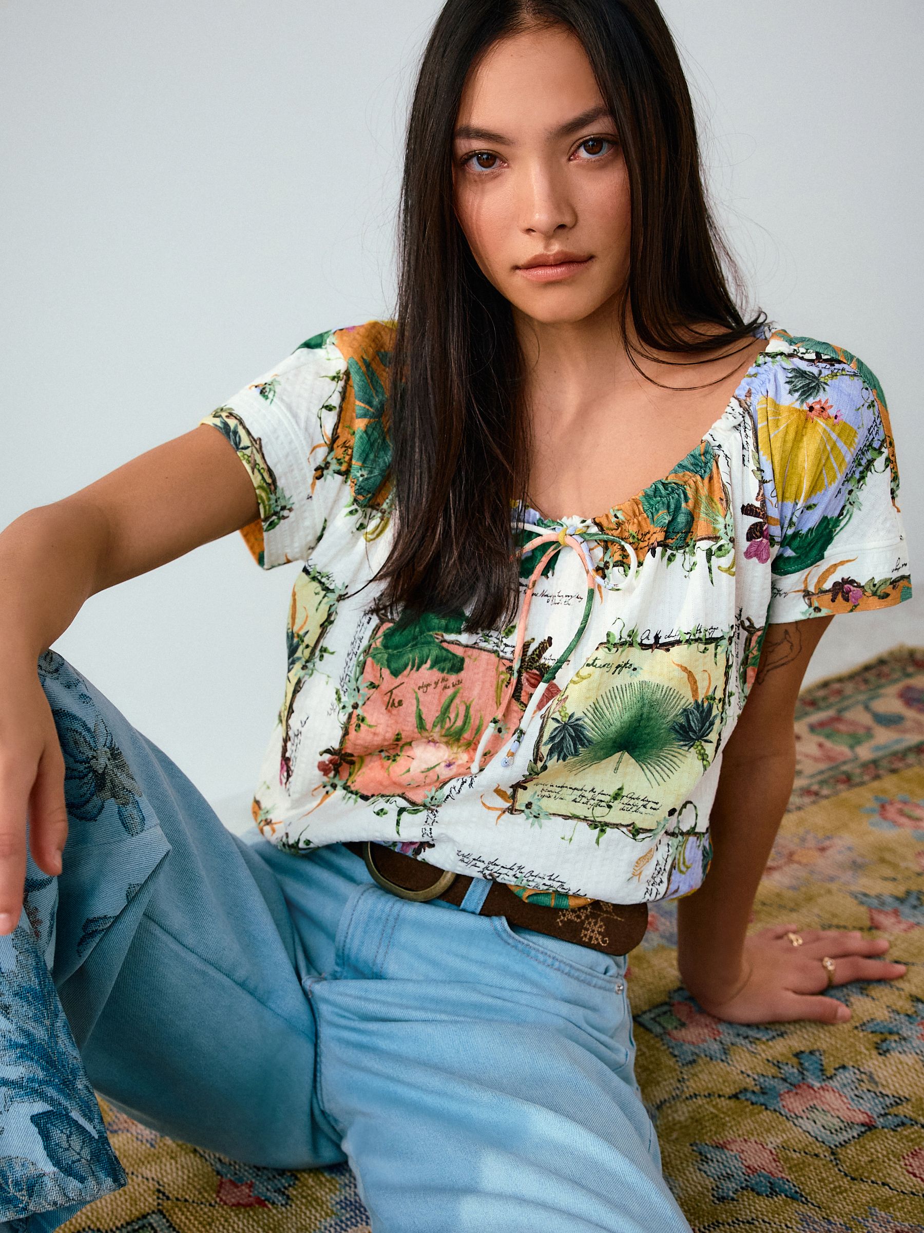 トップス QP Buy Kew Garden Floral Print Short Sleeve Bubblehem Scoop Neck T
