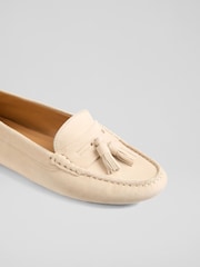 LK Bennett Natural Les Lie Almond Leather Tassel Moccasin Loafers - Image 4 of 4