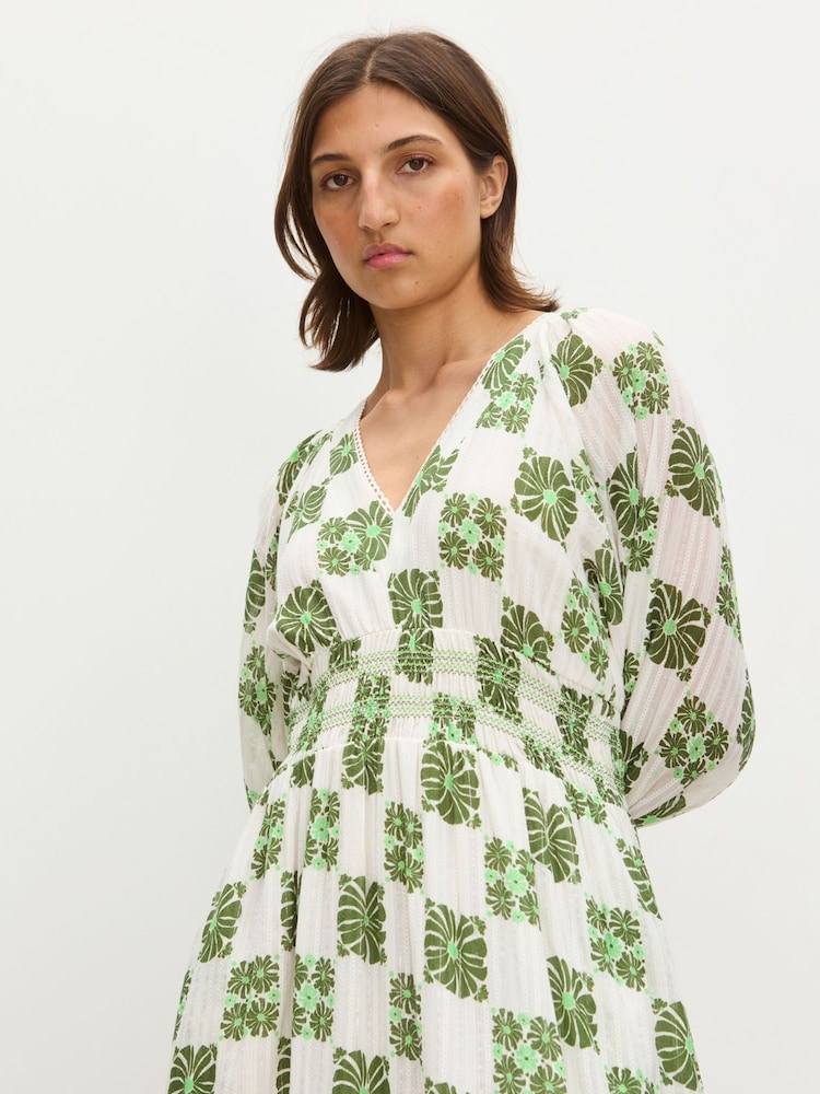 green emerald velvet dress Sway In Style Tiered Midi Dress in Green – Impressions Online Boutique main image 0