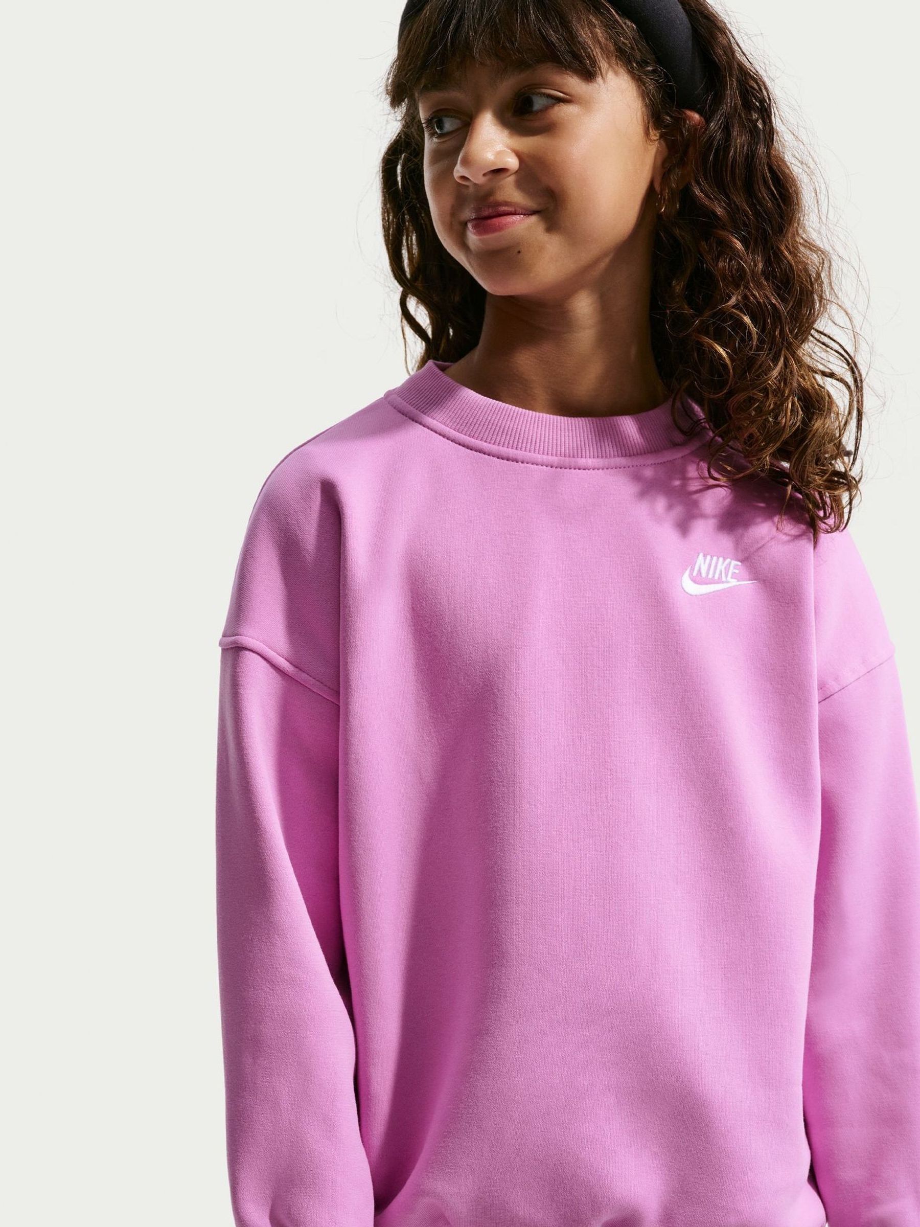 magenta nike sweatshirt