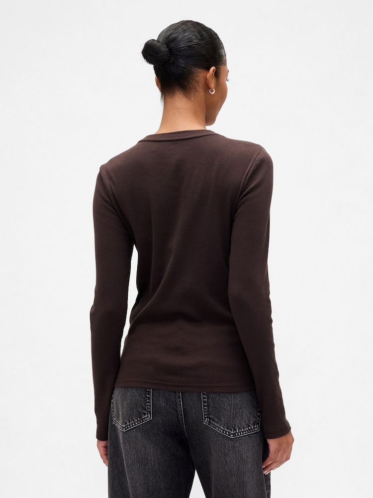 Gap Brown Long Sleeve Modern Crewneck T-Shirt - Image 2 of 5 Gap Brown Long Sleeve Modern Crewneck T-Shirt - Image 2 of 5