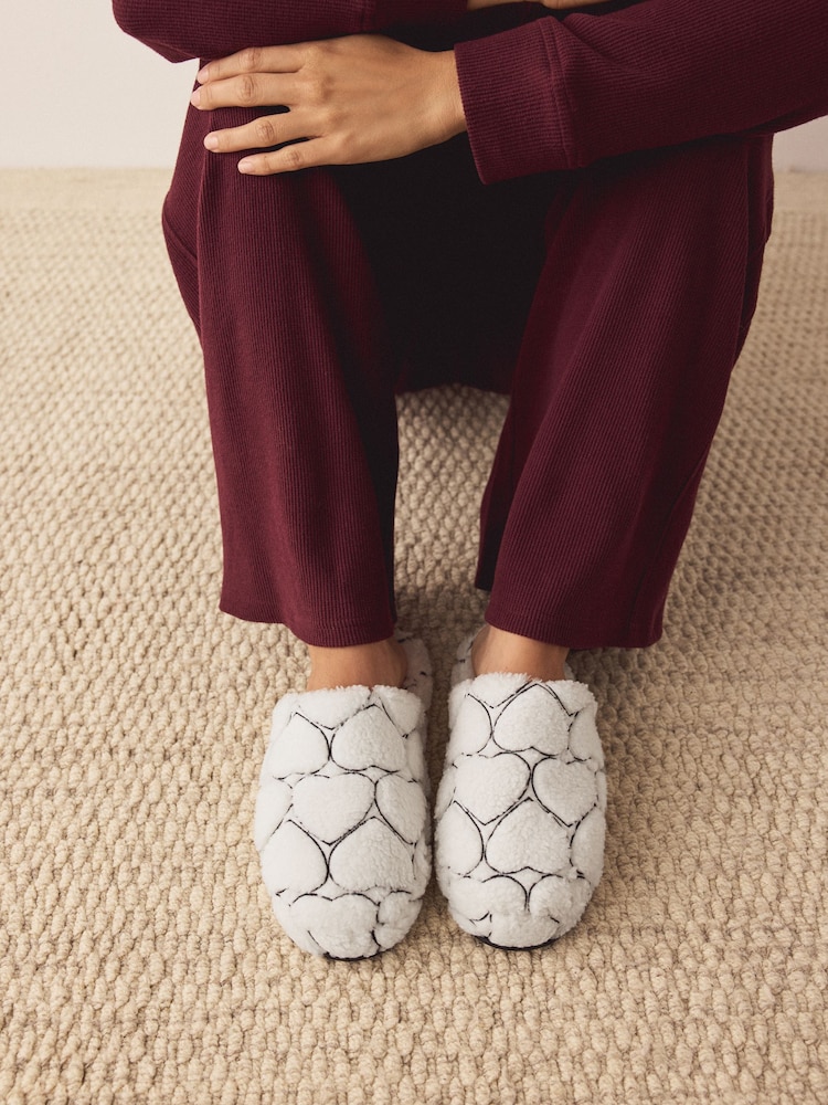 White Heart Borg Mule Slippers - Image 2 of 9 White Heart Borg Mule Slippers - Image 2 of 9