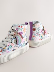 نقشة Sketchy متعددة الألوان - حذاء رياضي برقبة مرتفعة ورباط - صورة 3 من 5