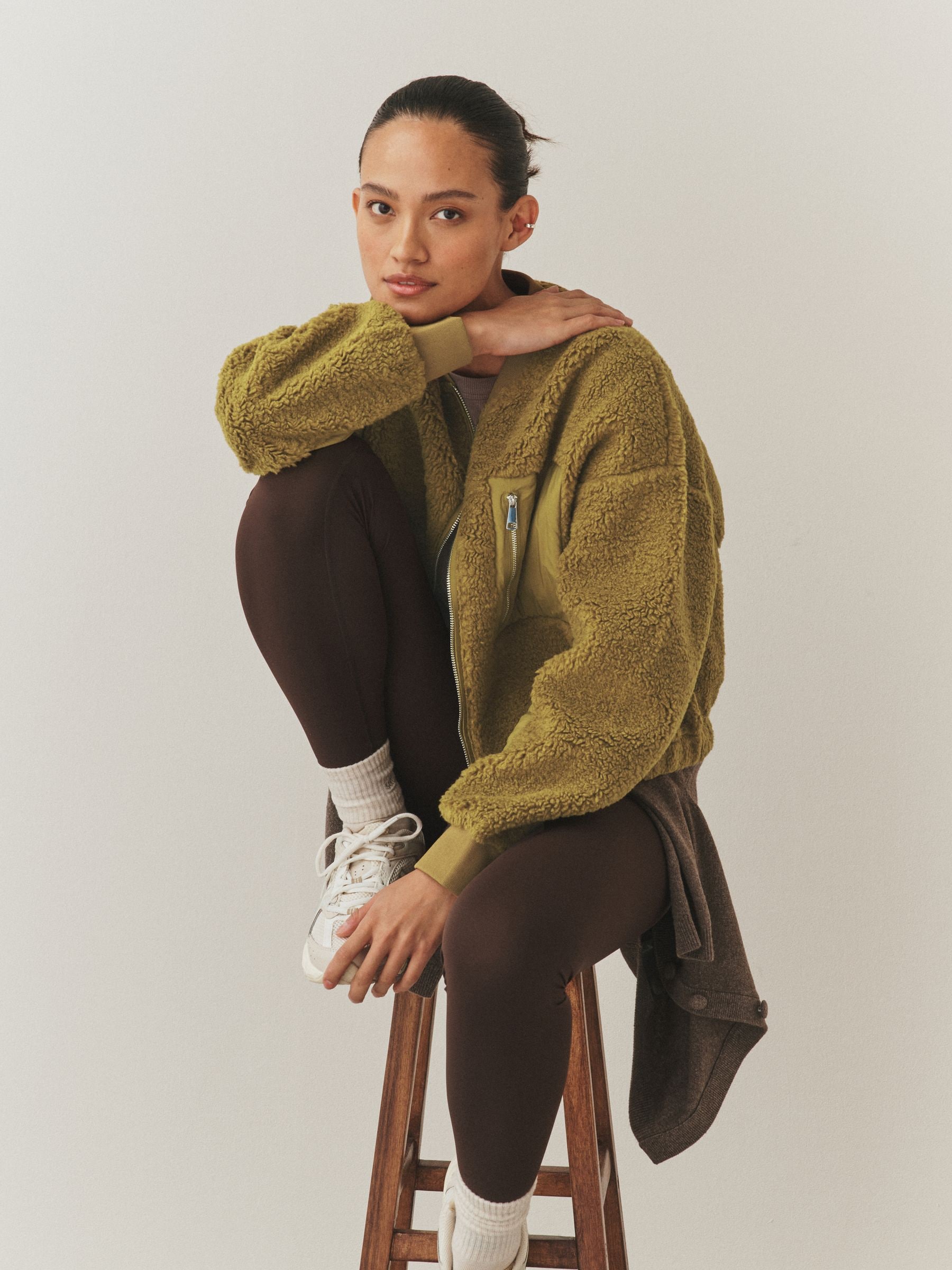 BRUNT NOWONE オリーブ Buy Olive Green Borg with Woven Mix Pocket Bomber Jacket from the