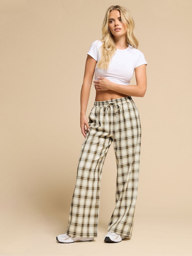 PixieGirl Petite Brown Checked Wide Leg Pull On Trousers - Image 2 of 5