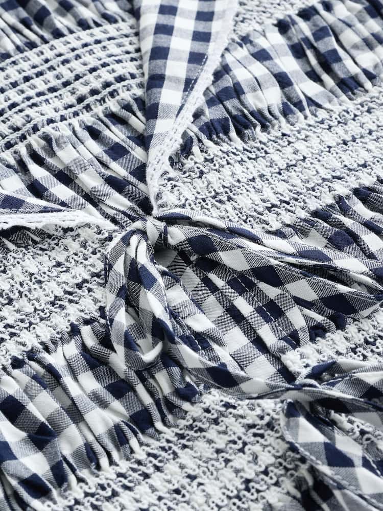 Vichykaros, Marineblau - Sailor Collar Tie Front Top - Bild 8 von 8 Vichykaros, Marineblau - Sailor Collar Tie Front Top - Bild 8 von 8