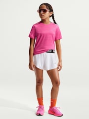 Rosa Rush - Nike Miler Dri-FIT Short Sleeve T-Shirt - Imagen 7 de 8