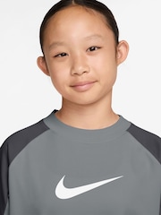 Nike Smoke Grey Crew and Shorts Tracksuit - Image 3 of 3