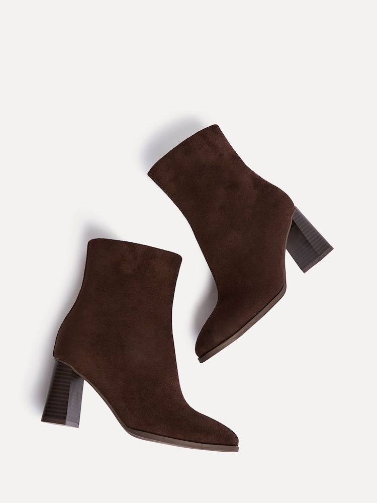 Linzi Brown Approach Round Toe Block Heeled Ankle Boots - Image 5 of 5
