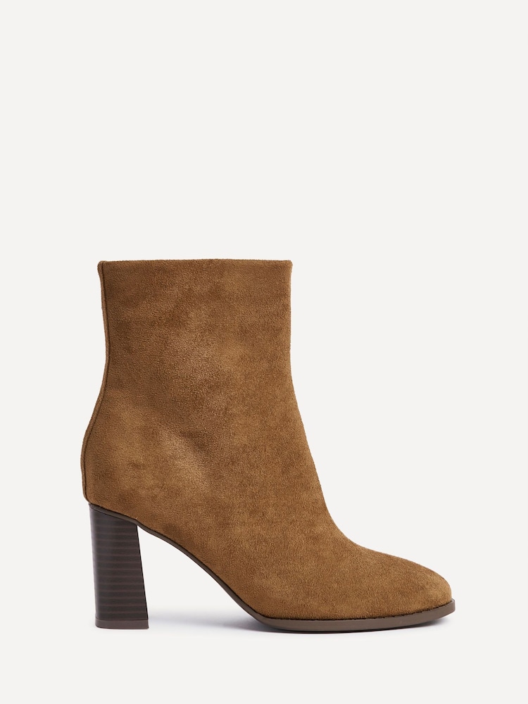Linzi Brown Light Approach Round Toe Block Heeled Ankle Boots - Image 2 of 5