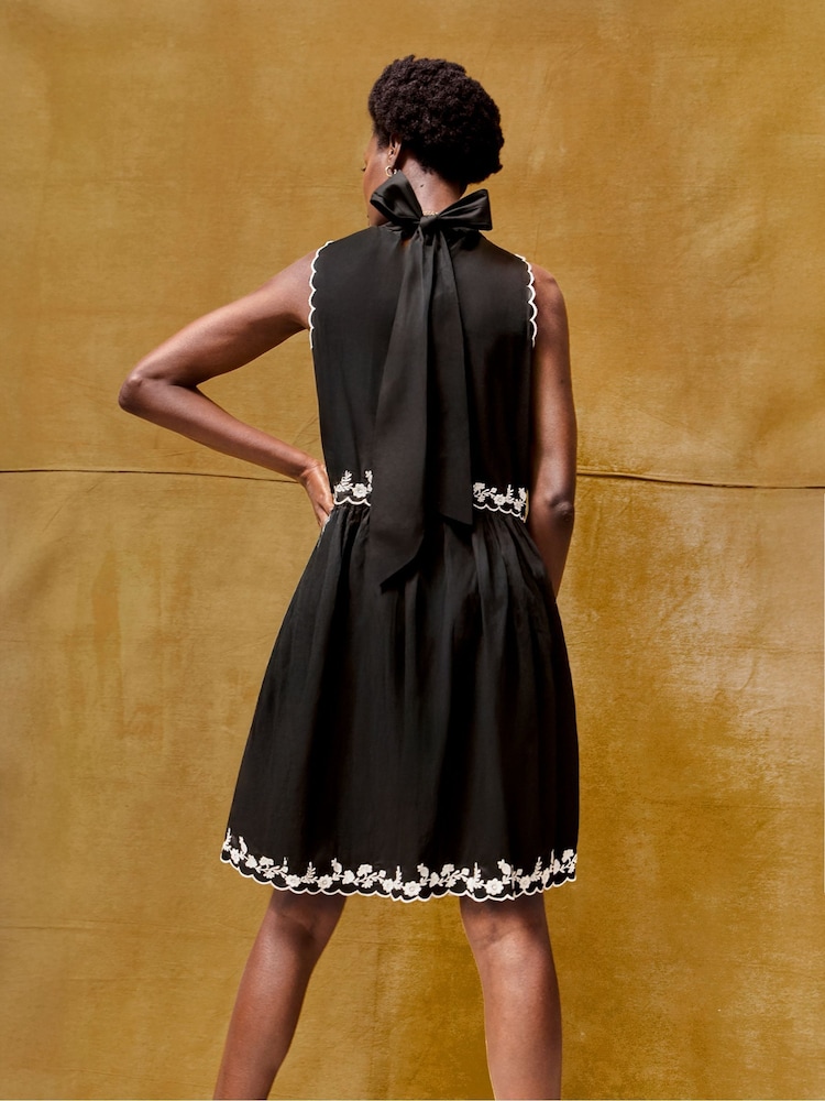 Vestido curto bordado com vieiras Ro&Zo - Imagem 5 de 5
