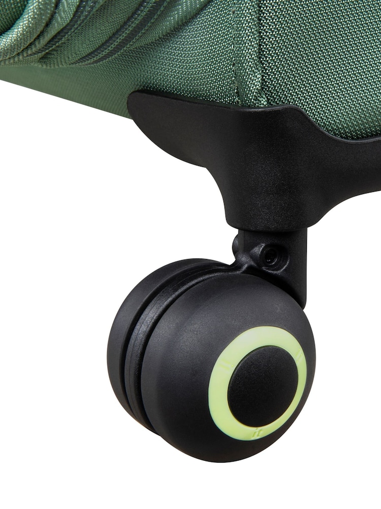 IT Luggage Green Circulator Cabin Suitcase - Image 8 of 8