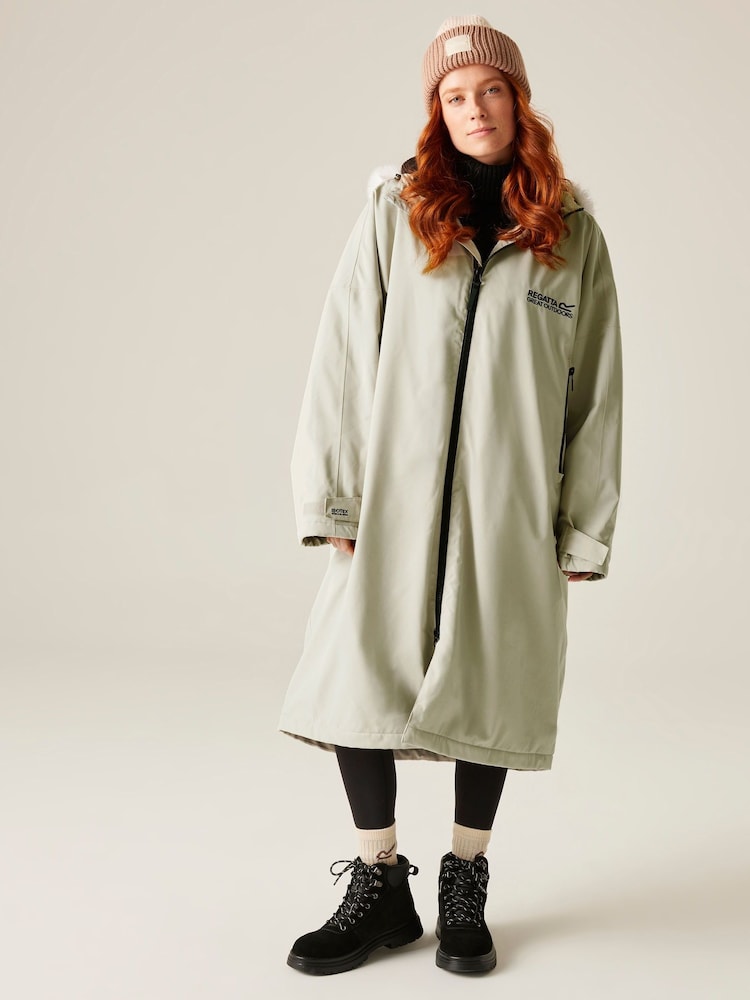 Regatta Natural Adult Waterproof Pro Changing Robe - Image 1 of 9