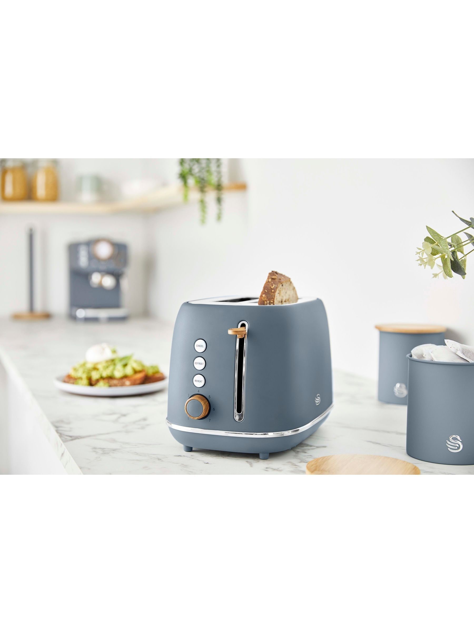 Swan ST19030GRY Fjord 2-Slice Toaster with 7 Browning Levels, Defrost/Reheat/Cancel, 800W, Grey & Wooden Accents | Size: A - Image 6