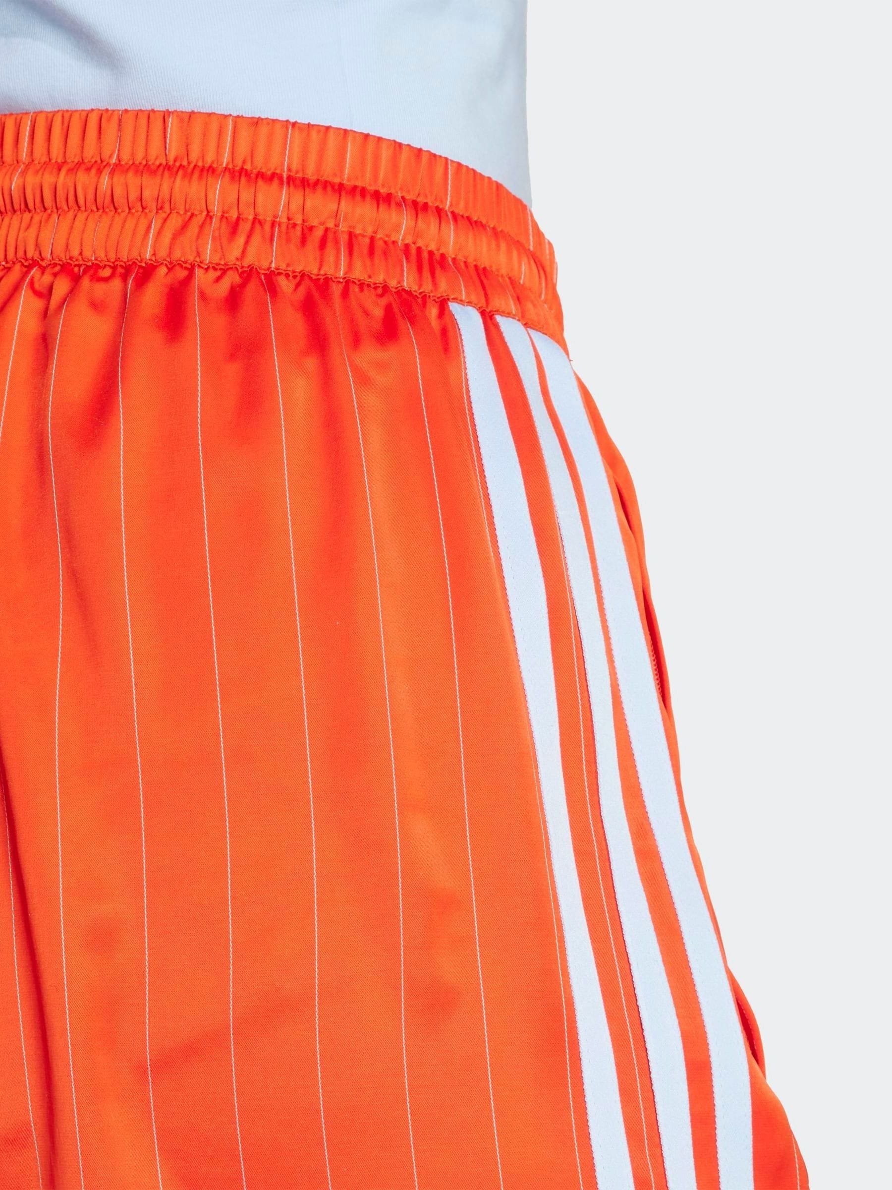 【ストリート好き必見】adidas originals Stripe Short Pants adidas Men's Lifestyle Adicolor 3-Stripes Shorts - Black