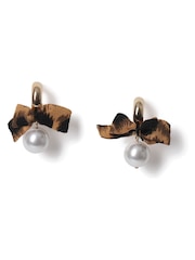 Aela Leopard Print Bow Hoop Earrings - Bild 1 von 2