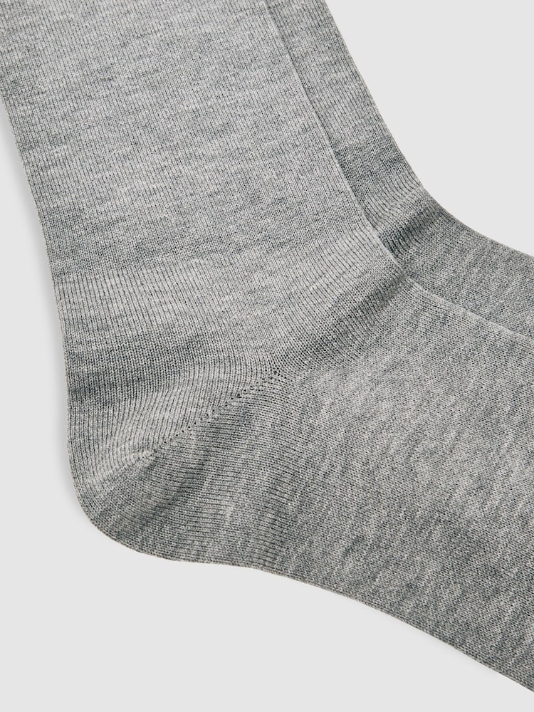 Reiss Soft Grey Milo Cotton-Blend Logo Embroidery Socks - Image 2 of 3