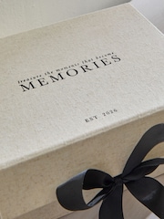 Grey Est 2026 Wedding Memory Box - Image 4 of 5