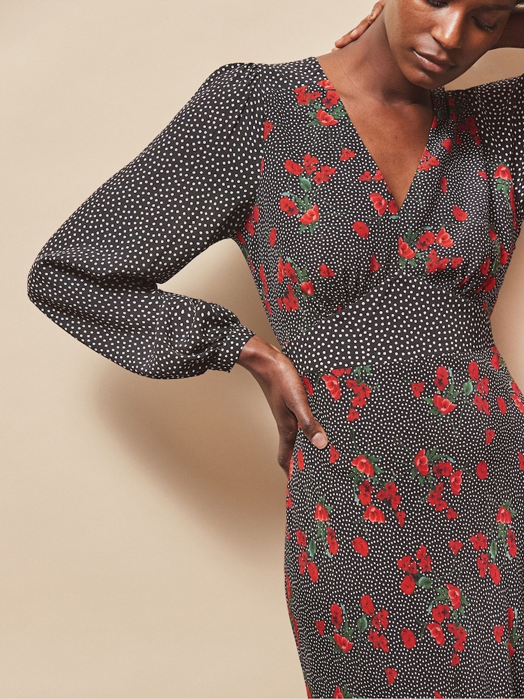 Ro&Zo Red Petite Floral Print And Spot Mix And Match Dress - Image 2 of 5