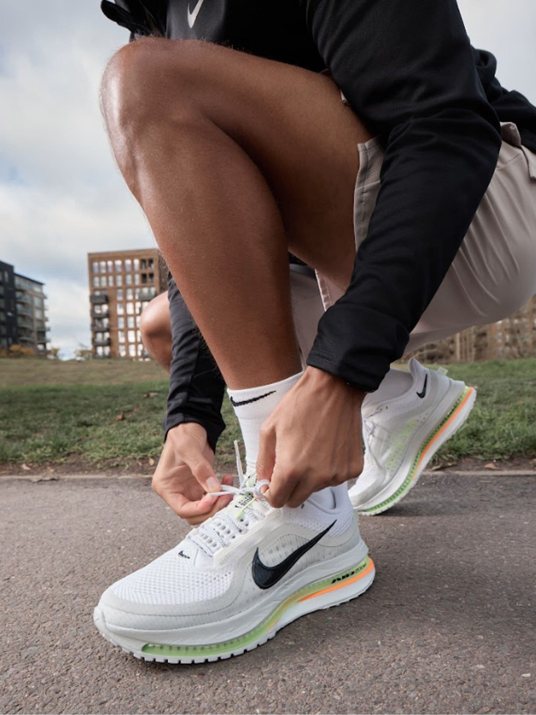 Cumpără Galben/Alb - Pantofi de alergare Nike Pegasus Premium from