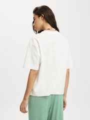 Blanco crudo - Cotton On Boxy Graphic Print T-Shirt - Imagen 2 de 4