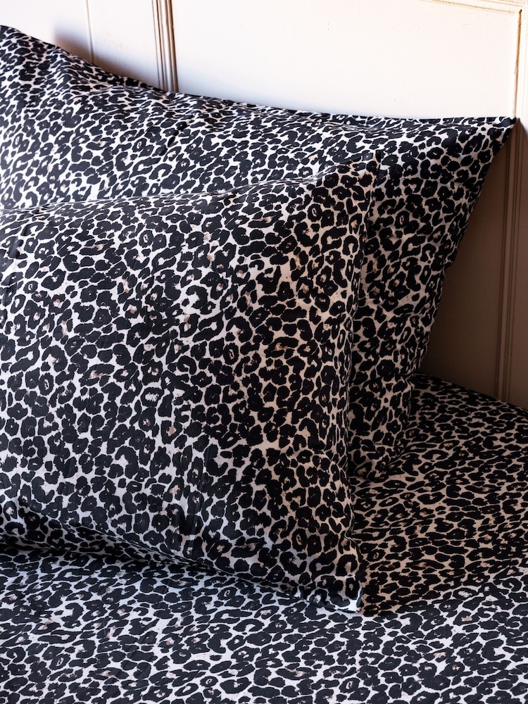 Rockett St George Set of 2 Snow Leopard 180 Thread Count Pillowcases - Image 2 of 5