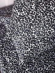 Rockett St George Set of 2 Snow Leopard 180 Thread Count Pillowcases - Image 3 of 5