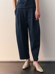 Jūras spēki - Nothing Ordinary Luxe mucas formas treniņbikses - Attēls 4 no 10