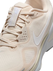 Nike Cream White Structure 26 Road Running Trainers (Extra Wide) - Image 10 of 11