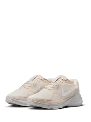 Nike Cream White Structure 26 Road Running Trainers (Extra Wide) - Image 5 of 11