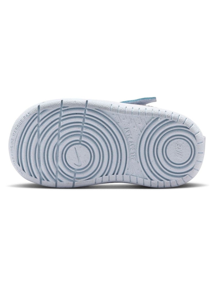 צבע לבן/ורוד ואפור - נעלי ספורט נמוכות לפעוטות דגם Court Borough של Nike - תמונה 4 מתוך 4