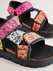 Fluro Leopard Print - صندل رياضي Chunky - صورة 6 من 7