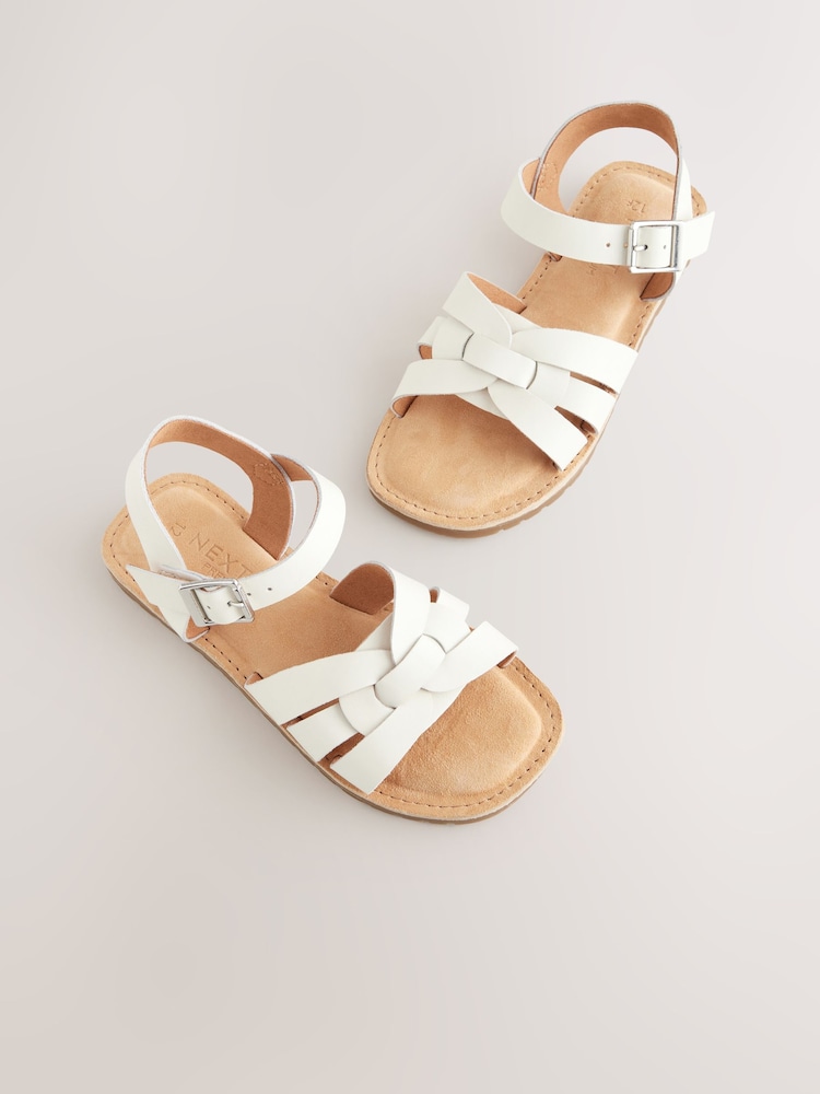 أبيض - صندل جلد محبوك - صورة 1 من 6 أبيض - صندل جلد محبوك - صورة 1 من 6