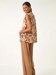 Blusa com decote em V e folha romana - Imagem 3 de 5
