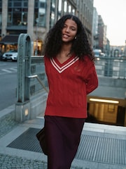 Röd tipp - Cotton Cable Knit V-Neck Jumper - Bild 1 av 7