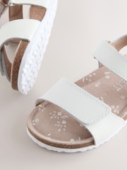 أبيض - صندل إغلاق باللمس بتوسيد فلين - Image 5 of 5