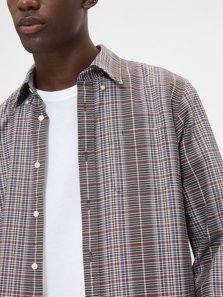 Gap Red/Black Check Oxford Shirt - Image 4 of 4 Gap Red/Black Check Oxford Shirt - Image 4 of 4