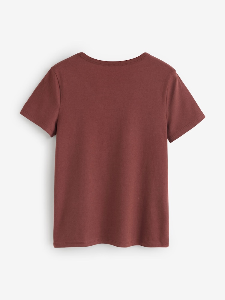 Gap Burgundy Red V-Neck Favourite Cotton Short Sleeve T-Shirt - Image 2 of 5 Gap Burgundy Red V-Neck Favourite Cotton Short Sleeve T-Shirt - Image 2 of 5