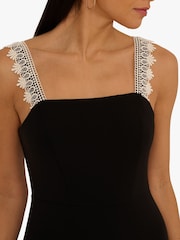 Vestido preto com acabamento em crochê e tricô Adrianna by Adrianna Papell - Imagem 5 de 6