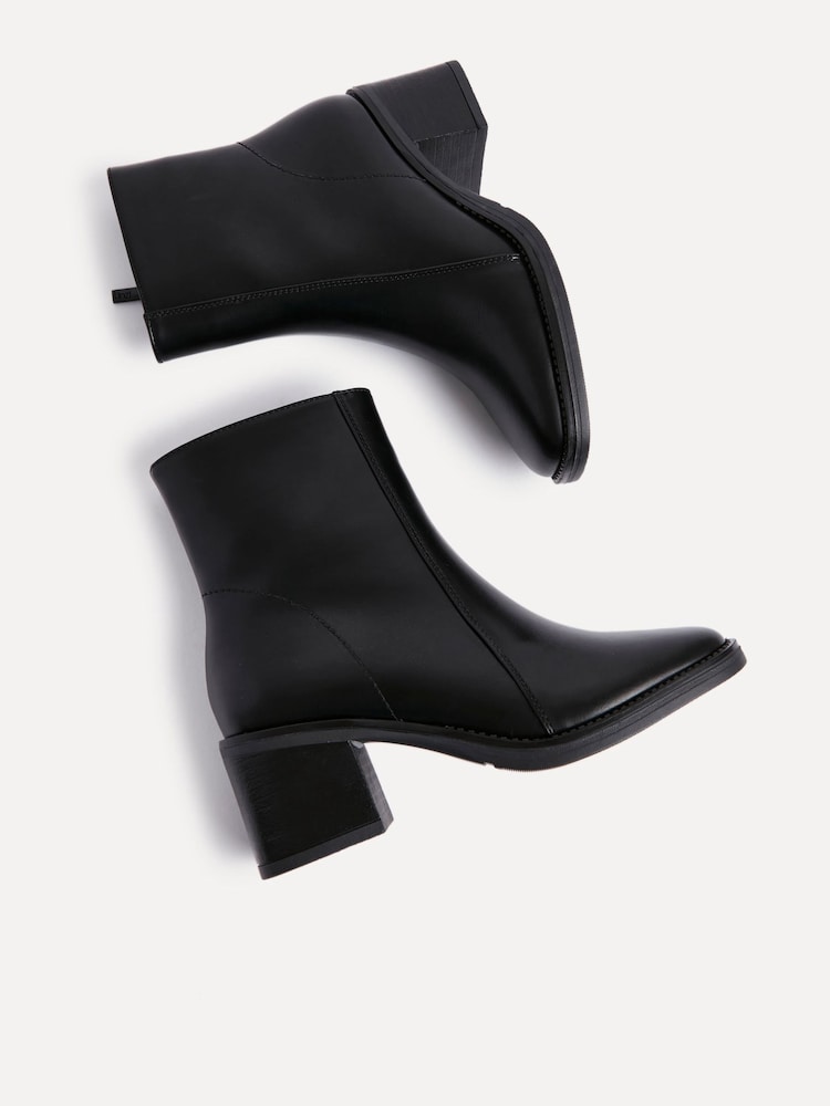 Linzi Black Wander Block Heel Ankle Boots - Image 6 of 6 Linzi Black Wander Block Heel Ankle Boots - Image 6 of 6