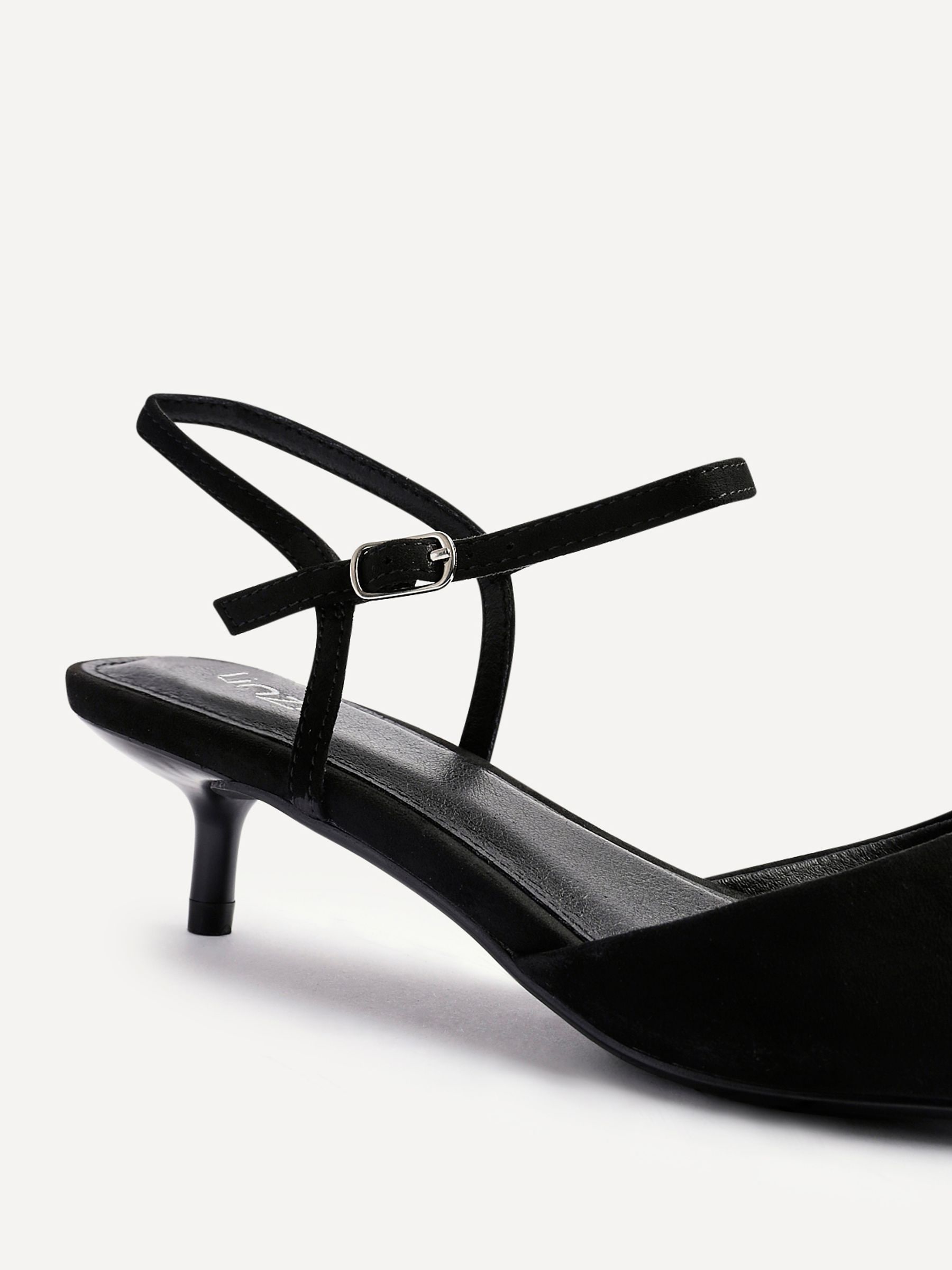 Comprar Negro - Zapatos de salón con taco bajo Linzi Vogue de Next